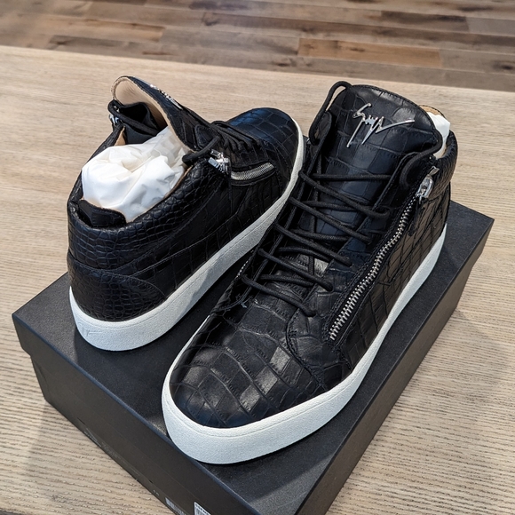 giuseppe zanotti 46
